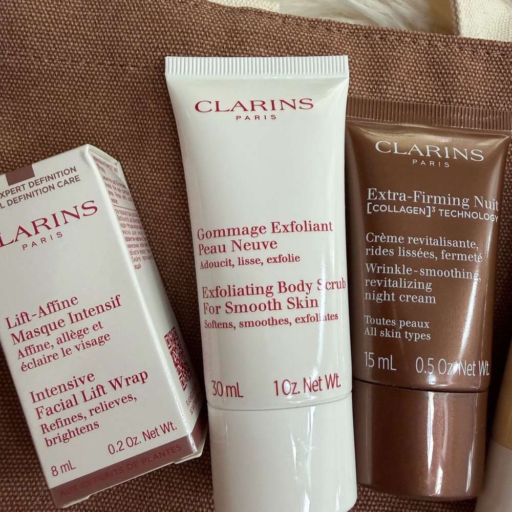 Clarins Women's Skincare Travel Set -with canvas tote bag - Picture 4 of 4